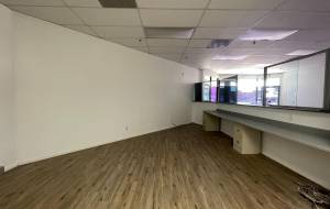 lease retail space Glendale, CA