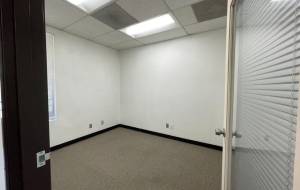 office for lease Chatsworth, CA