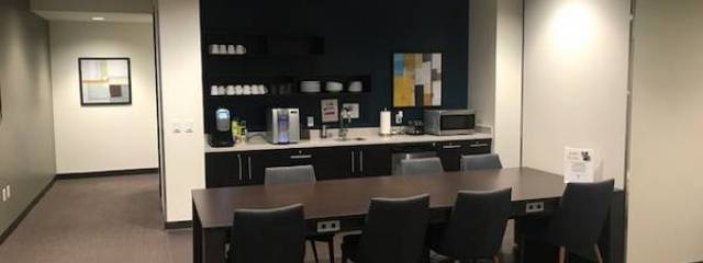 commercial real estate Woodland Hills, ca