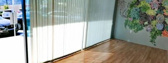 La Crescenta retail space for rent